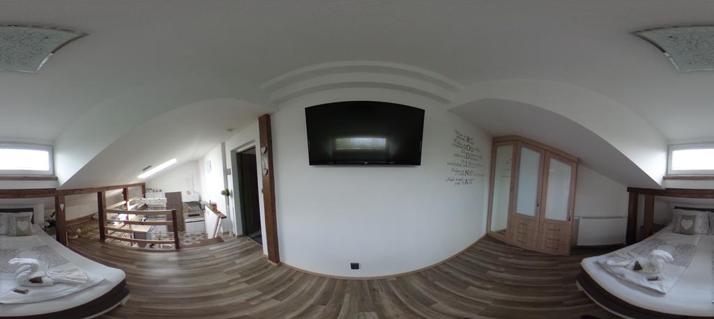 Luxusni Apartman Nmnm Mezonet Apartment Nove Mesto na Morave Luaran gambar